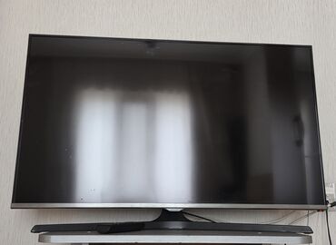DVD və Blu-ray pleyerlər: Televizor və altdığı bir yerdə. Televizorun göstərməsi yaxşı deyil