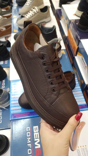 детская ортопедическая обувь для профилактики: Məhsul: Kişi ayaqqabıları – gündəlik və yarı‑klassik model çeşidi