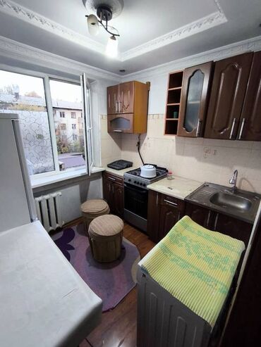 московская: 1 бөлмө, 35 кв. м, 104-серия, 4 кабат, Косметикалык ремонт