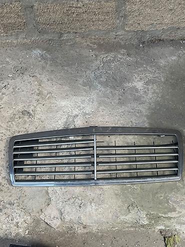 mersedes hissələri: Avtomobil üçün ön radiator barmaqlığı - Tip: Ön radiator (kapot) — 1