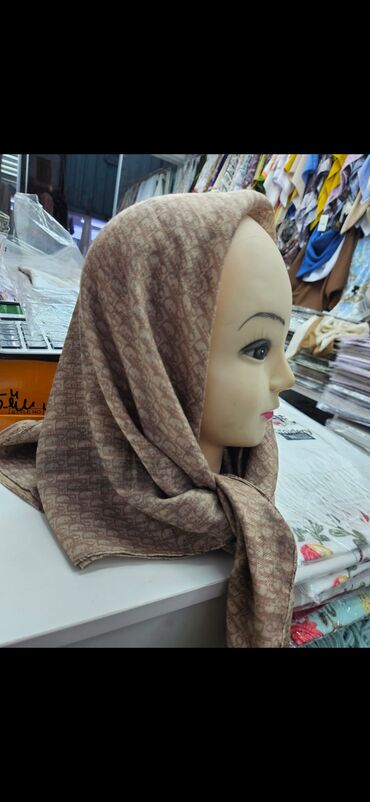 Платки: Платок, Осень-весна, С узорами — 1