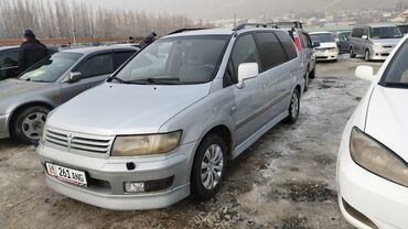 продажа митсубиси паджеро: Mitsubishi Space Wagon: 2003 г., 2.4 л, Механика, Бензин