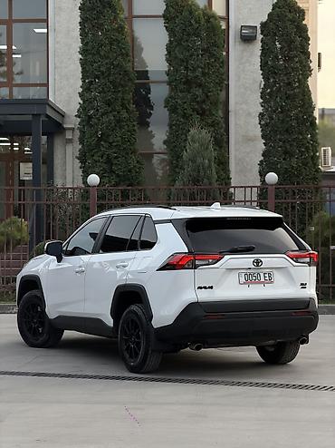 камера р15: Toyota RAV4: 2020 г., 2.5 л, Автомат, Бензин, Кроссовер — 4