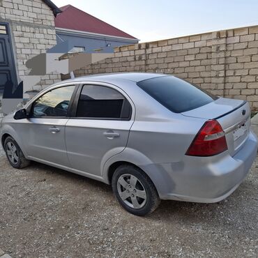 Chevrolet: Chevrolet Aveo: 1.6 l | 2008 il 265787 km Sedan — 12