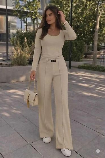 pull and bear torbice: Dvoset ženske trenerke/komplet: dukser majica dugih rukava + pantalone — 2