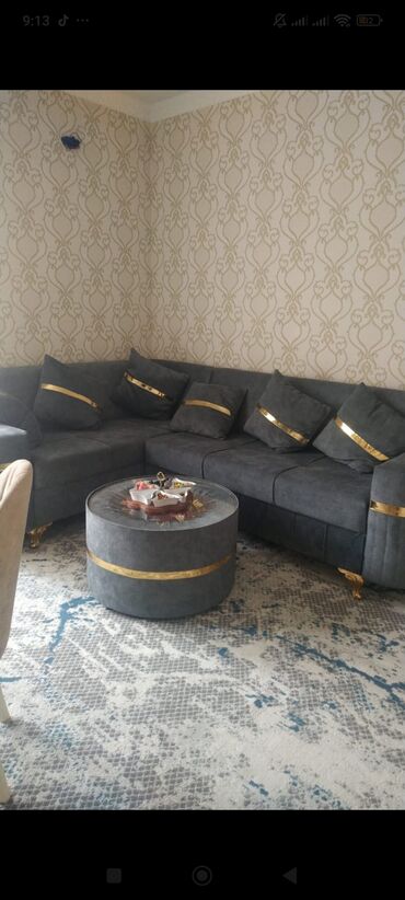 islenmis paltar skaflari: Künc divan, İşlənmiş, Açılmayan, Bazalı, Parça, Çatdırılma yoxdur