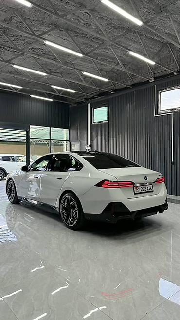 гибрид батареи: BMW 5 series: 2024 г., 2 л, Электромобиль, Седан — 3