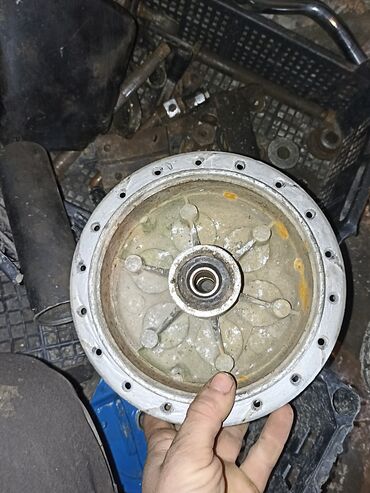 Motosiklet hissələri: Motosiklet Minsk125 vosxod ramaya yilib mator yığmaq lazımdı arxa — 17