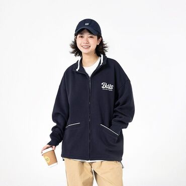 полузамок мужской: Универсальная темно‑синяя куртка на молнии. Ткань- хлопок размер L