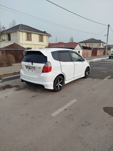 фит расрочку: Honda Fit: 2005 г., 1.5 л, Вариатор, Бензин, Хэтчбэк