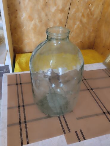 домашние жумуртка: Бөтөлкөлөр