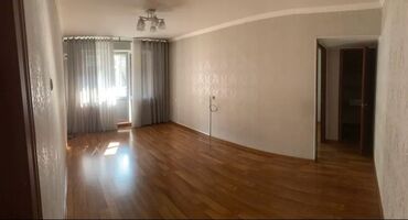 Продажа квартир: 2 комнаты, 43 м², 104 серия, 2 этаж, Косметический ремонт