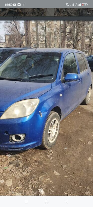 фолсваген фургон: Mazda Demio: 2004 г., 1.3 л, Автомат, Бензин, Фургон