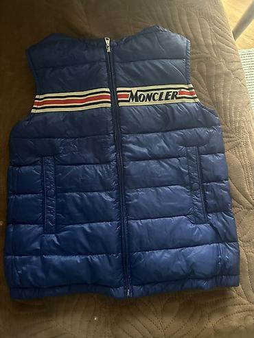 Утепленные жилеты: ОРИГИНАЛ Жилетка Moncler, синяя, стёганая - Классический пуховый — 1