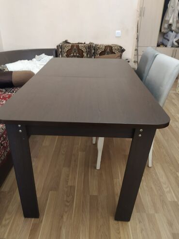 Masalar: İşlənmiş, Qonaq masası, Dördbucaq masa, Açılan