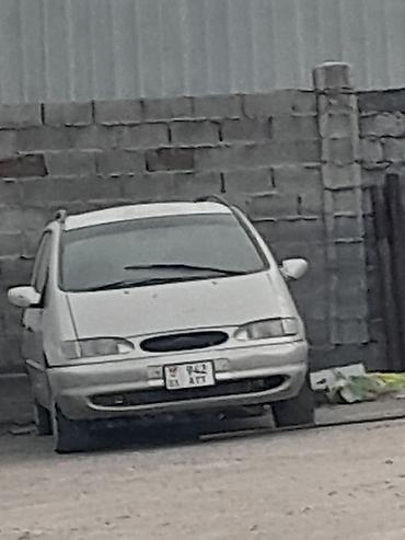 Ford Galaxy: 2000 г.