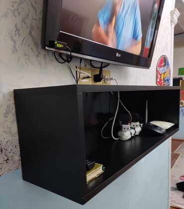 Rəflər: Kitab rəfi — 14