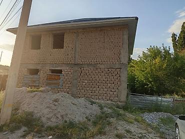 Продажа коттеджей и домов: Продается земельный участок городе Нарын с незавершенным — 8