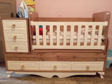 Oğlan və qız üçün, İşlənmiş, Dördbucaq, Beşik, Dəst ilə, Matras ilə, Yellənmə mexanizmsiz