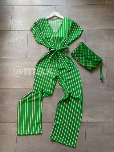 Kombinezoni: 2600 s m l — 8