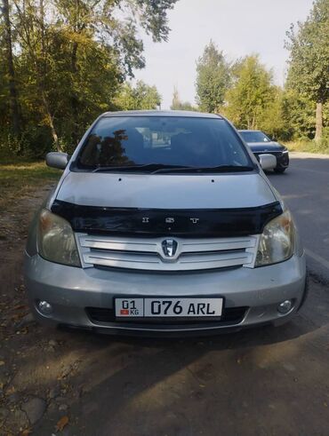 Toyota: Toyota ist: 2002 г., 1.3 л, Автомат, Бензин, Хэтчбэк