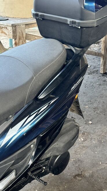 Скутеры: Тип скутера 180 куб. см, Бензин, Б/у — 6