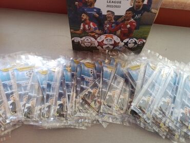 rus azerbaycan pulu: Футбольные карты одна пачка(две карточки+деньги)20 копеек продаётся от