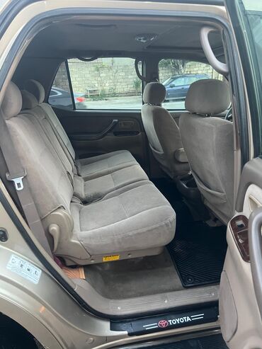 Toyota: Toyota Sequoia: 4.7 l | 2002 il Ofrouder/SUV — 8