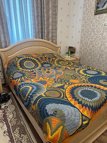 bed sheets: Покрывало для кровати, Б/у, Все сезоны — 1