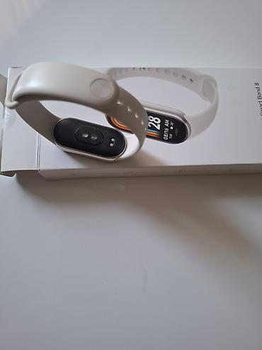 cronus zen: Xiaomi Smart Band 8 – ağ rəngli fitness qolbağı Xüsusiyyətlər: - — 1