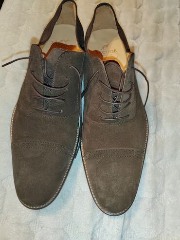 zimske muške čizme: Muske kozne cipele broj 45,nove, marke Sacoor brothers, original
