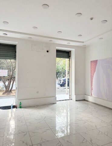 Uzunmüddətli kirayə mənzillər: Nizami rayonu, Qarayev metrosu, Sevinc Mall yaxınlığında, ümumi sahəsi
