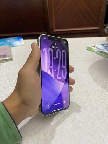 Apple iPhone: IPhone 12, Б/у, 128 ГБ, Зеленый, Защитное стекло, Чехол, 79 % — 7