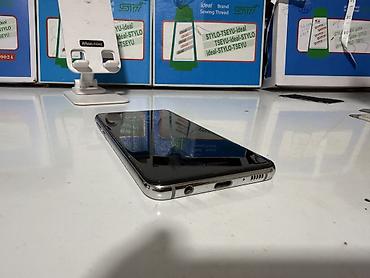 с 10 е: Samsung Galaxy S10e, Б/у, 128 ГБ, цвет - Белый, 2 SIM — 4