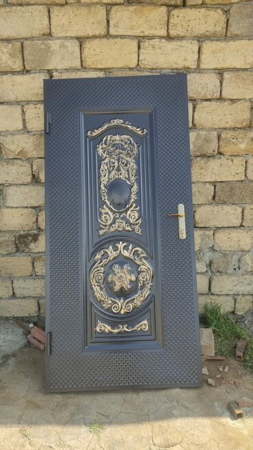 Giriş qapıları: Yeni Giriş qapısı 90x205 sm Zamok və çərçivə ilə, Zəmanətli, Ödənişli quraşdırma, Ödənişli çatdırılma, Rayonlara çatdırılma — 17
