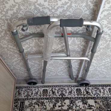 шредеры 20 на колесиках в Кыргызстан | Отдых на Иссык-Куле: Ходунок с колесиками, новый