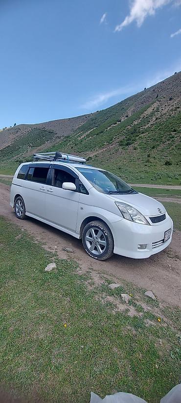 rd 1: Toyota Isis: 2005 г., 2 л, Автомат, Бензин, Минивэн — 1