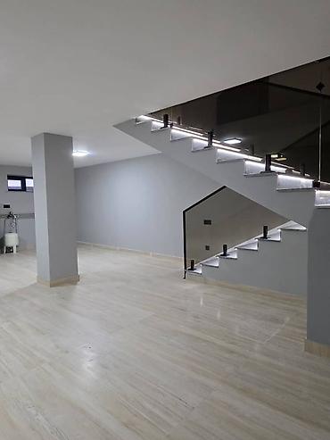 Продажа коттеджей и домов: 6 комнат, 400 м², 7 соток, Джал, Агентство недвижимости at lalafo.kg — 20 Продажа коттеджей и домов: 6 комнат, 400 м², 7 соток, Джал, Агентство недвижимости — 20