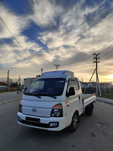 легковой пикап: Hyundai Porter: 2017 г., 2.5 л, Автомат, Дизель, Пикап