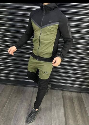 Trenerke: S-Xxl 4500 — 2