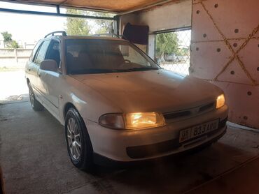 каробка на одиссей: Mitsubishi Lancer: 1995 г., 1.6 л, Механика, Бензин, Van