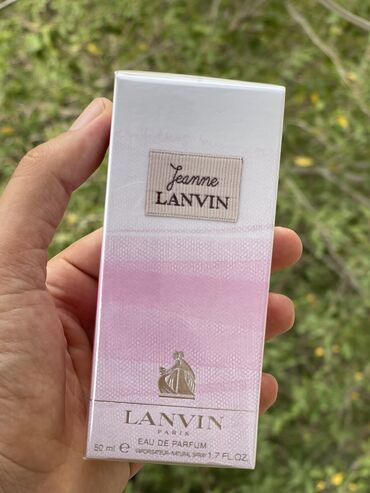 amla: LANVİN-jeanne Ətir yenidir. Bir neçə ay bundan əvvəl almışam,amma