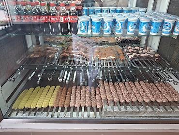 yemək sifarişi: Ət və Kabab vitrini iki ay işlənib cəmi kabab dürüm biznesinə aid hər — 2