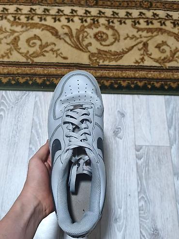 Мужские кроссовки, 45, Nike, Б/у, цвет - Серый at lalafo.kg Мужские кроссовки, 45, Nike, Б/у, цвет - Серый