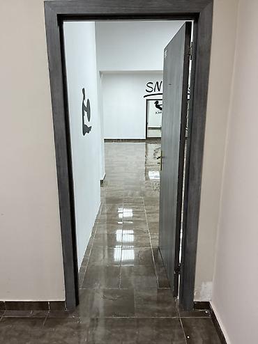 bakıda: Xetaide (Baki Eylence Merkezi ile uz be uz ) esas yolun kenarinda 90kv — 5
