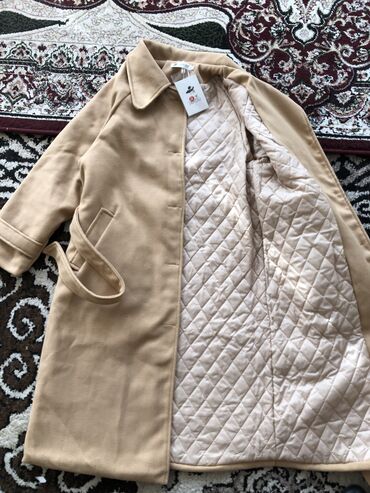 куртки бишкек женские: Пальто, Классика, Зима, По колено, M (EU 38)