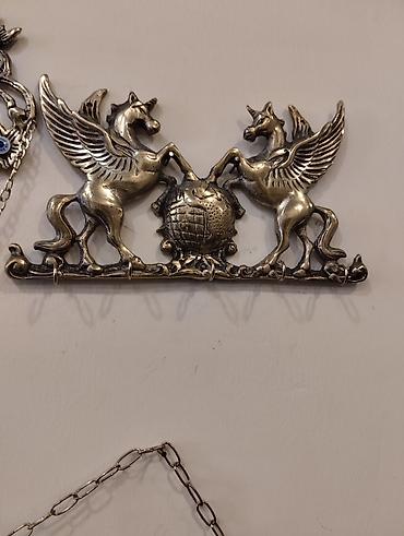 asilqan satilir: Bürünc divar asqıları və açarlıq dəsti - Material: tam metal (bürünc — 4