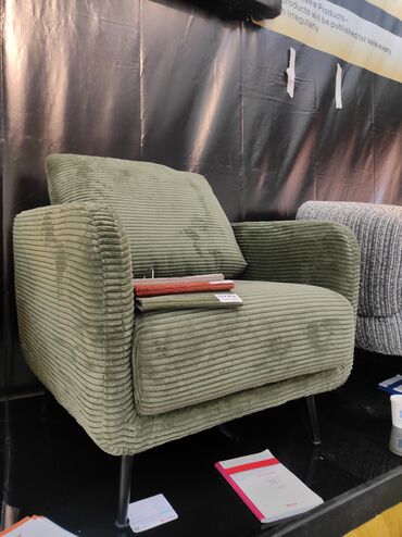 Швеи: Срочно требуется швея по мягкой мебели,с опытом работы, ответственный — 14