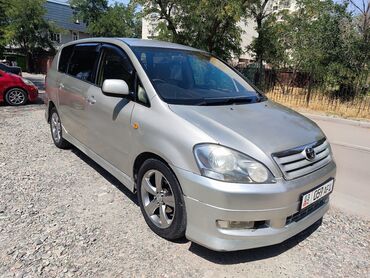 срочно срочно продам машину: Toyota Ipsum: 2003 г., 2 л, Автомат, Бензин, Универсал