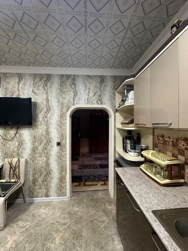 Həyət evləri və villaların satışı: Köhnə Günəşli 4 otaqlı, 120 kv. m, Kredit yoxdur, Orta təmir — 13